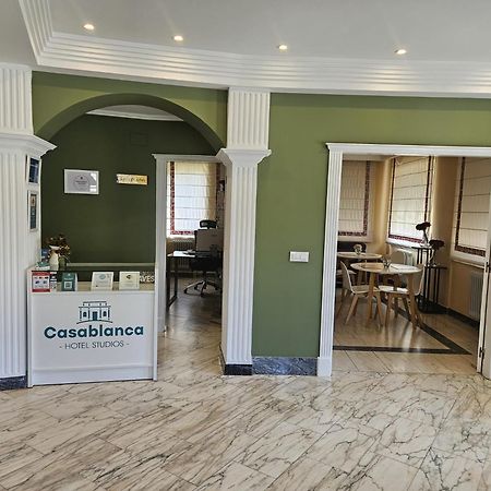 Casablanca Hotel Studios Санта Марта де Тормес Экстерьер фото